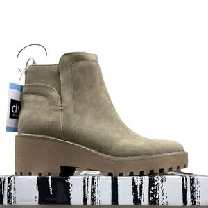 DV by Dolce Vita Tan Ankle Boots